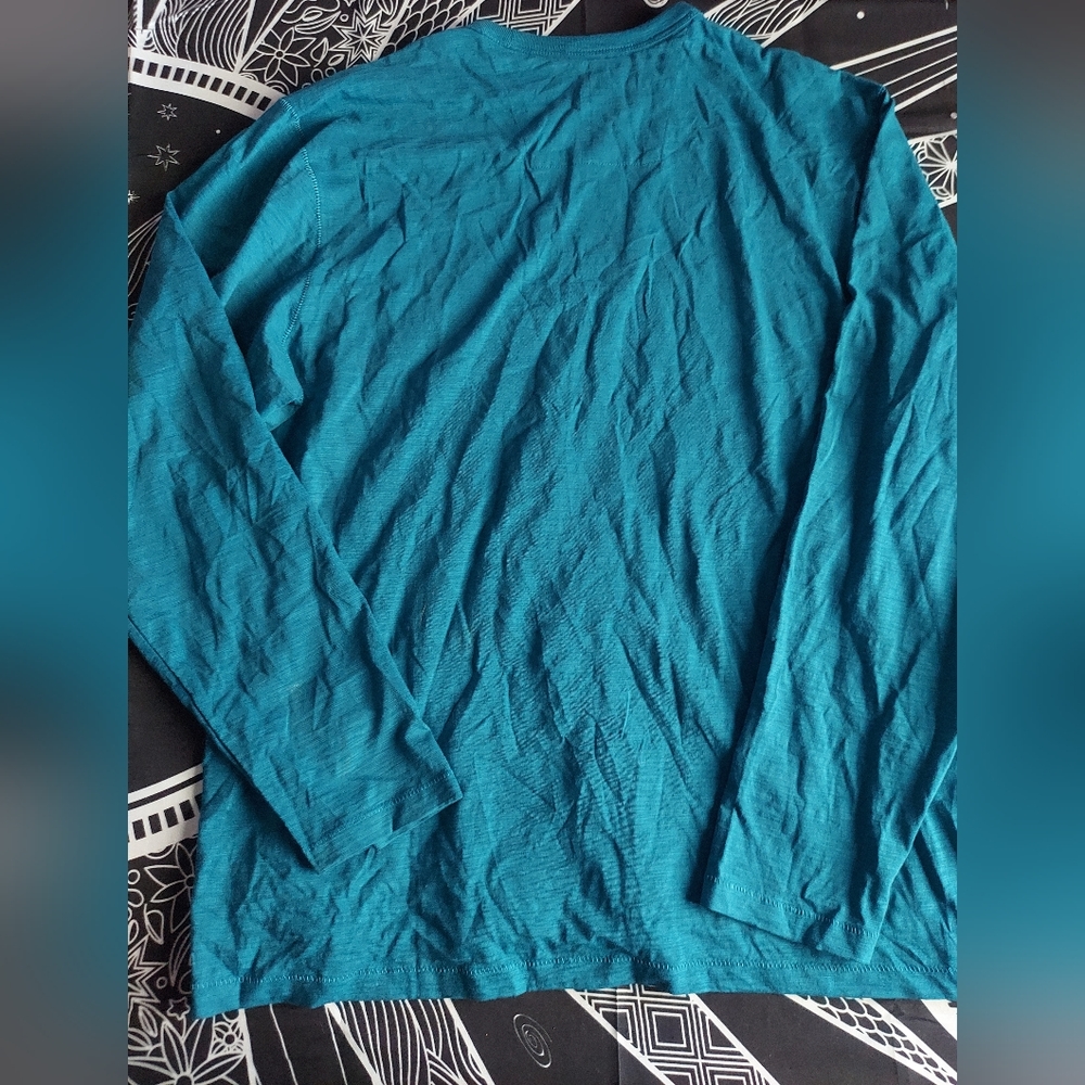 Shirt - Picture 3 of 3